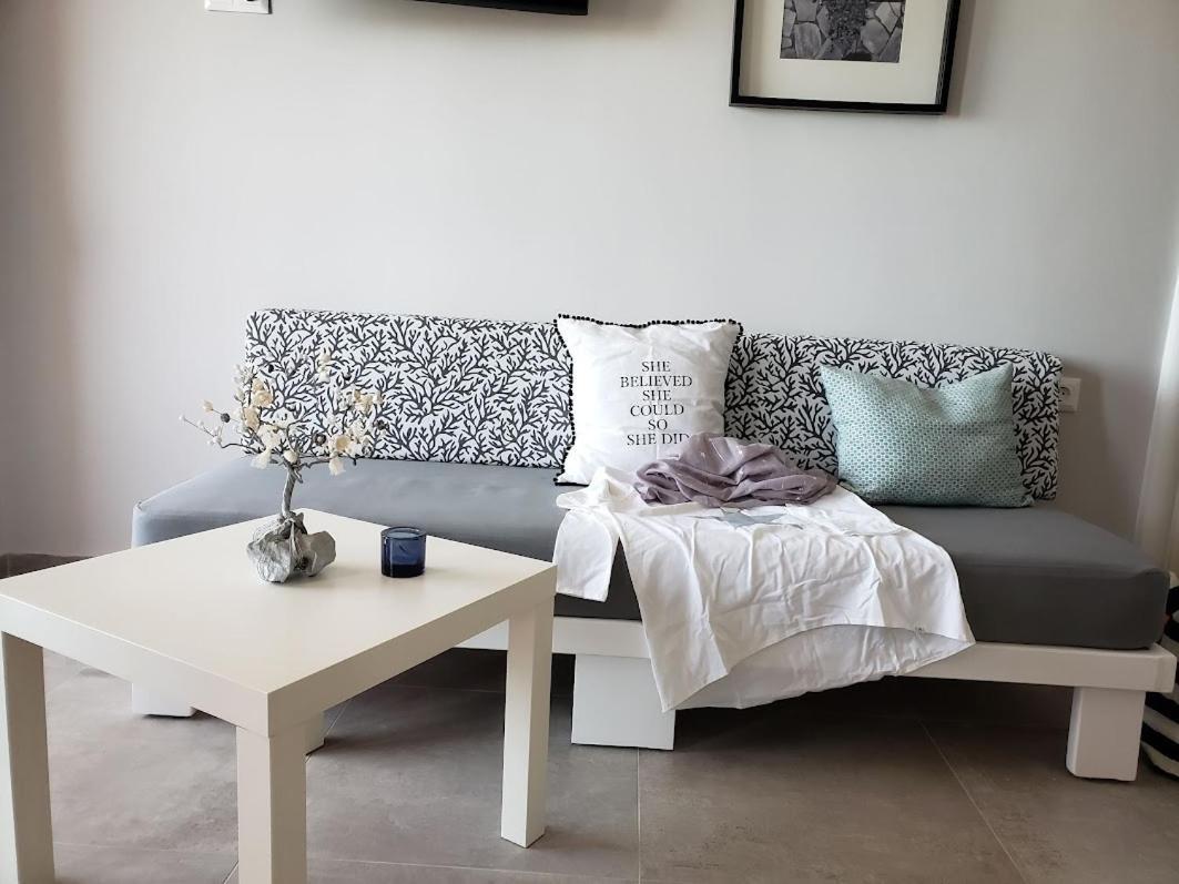 Evalia Apartments 헐소니소스 외부 사진